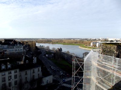 201112_0076 