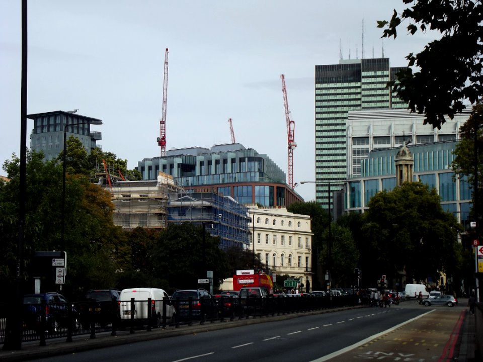 201109_0081 