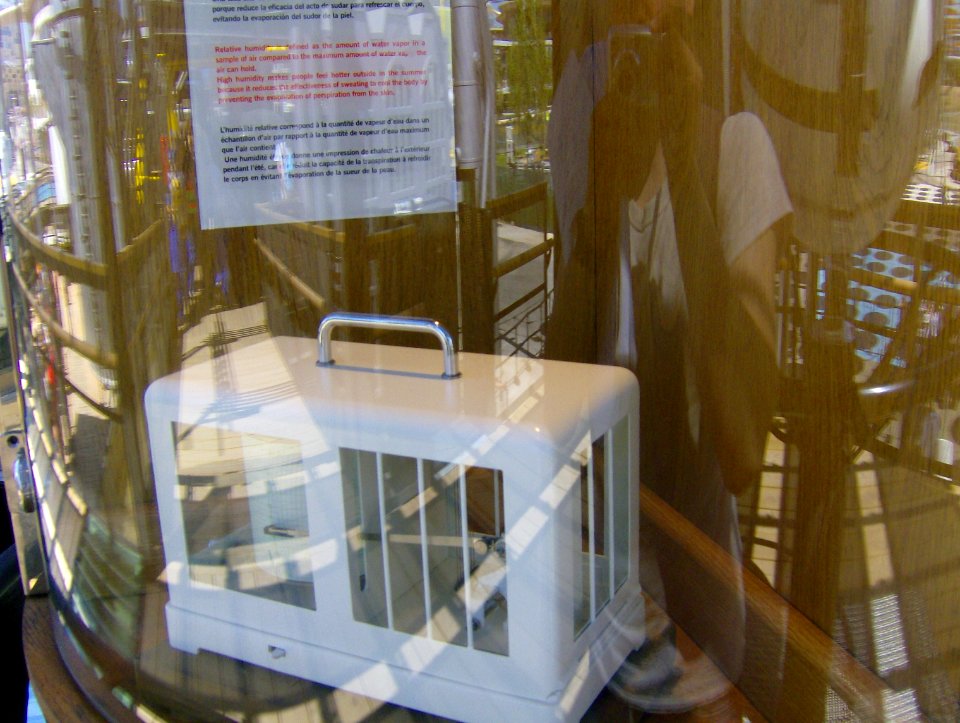 200806_0200 