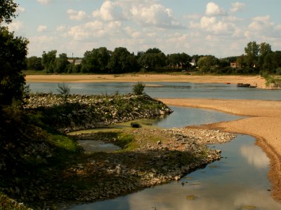 200608_0105 