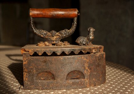 Iron antique ironing