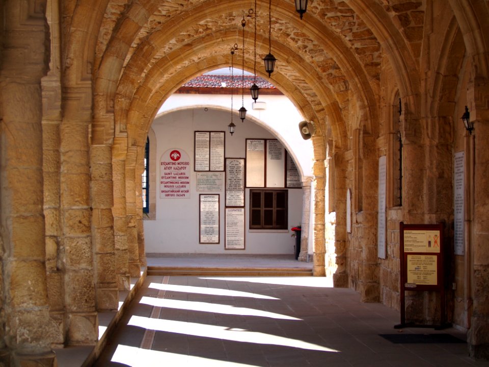 Lazarus church arcada 