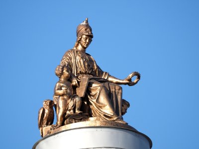 Being atop of a king is not always a good idea 