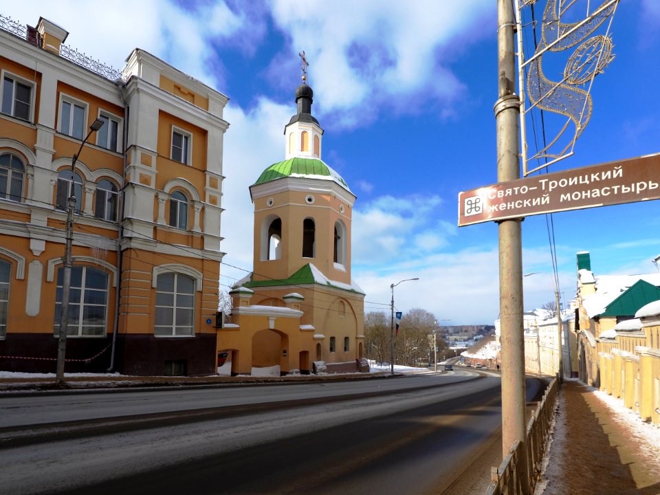 Женский монастырь 