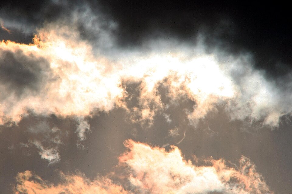 Dark light contrast