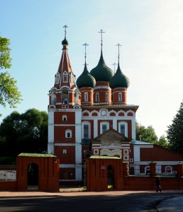 Храм Михаила Архангела photo