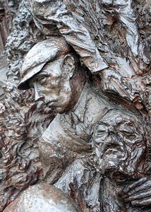 Artistic carving bronze