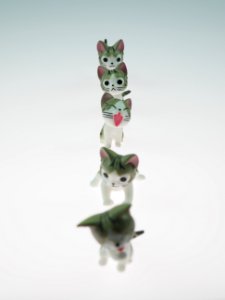 Many cats 