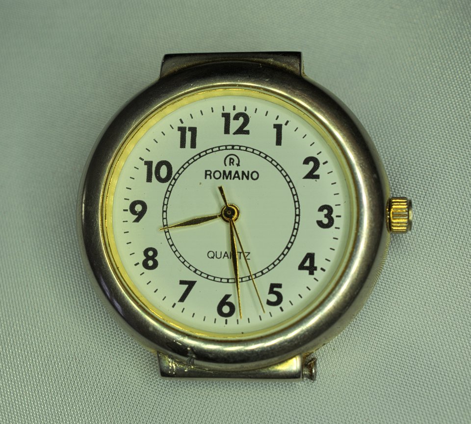 Old watch - 50mpix 
