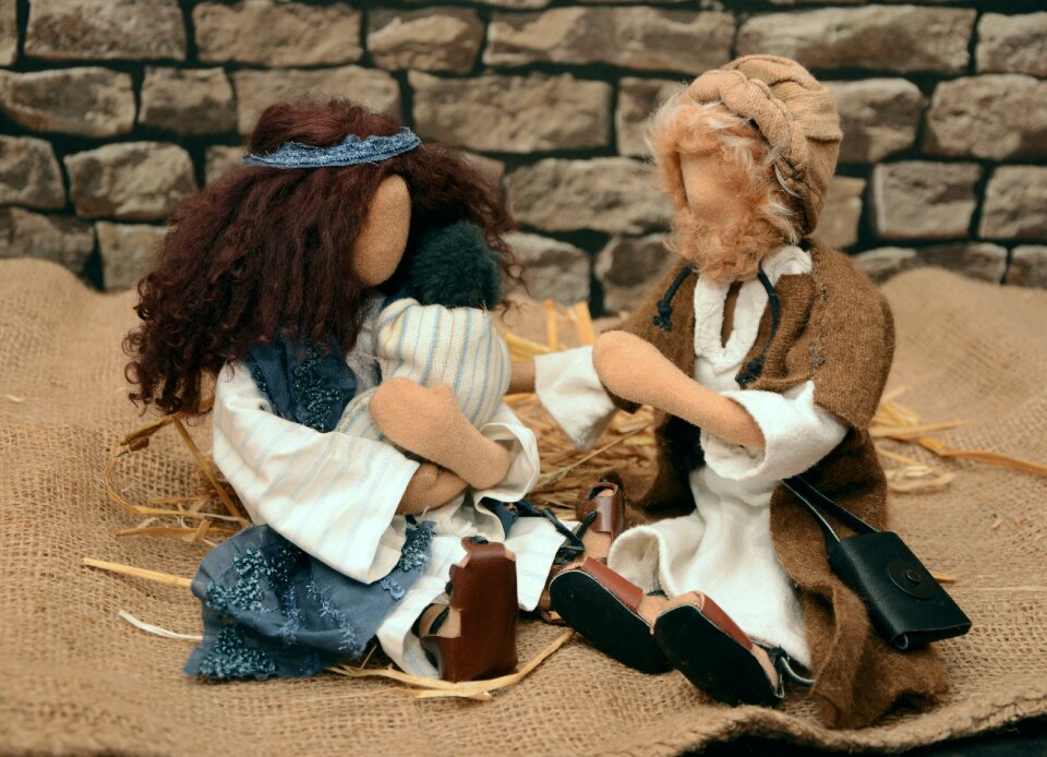 Mary and joseph birth of jesus child