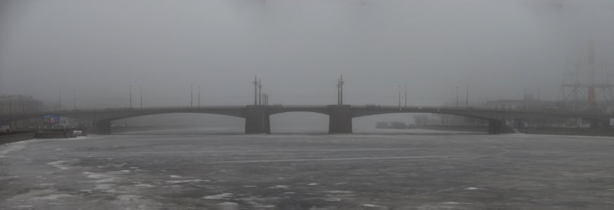 Foggy bridge 