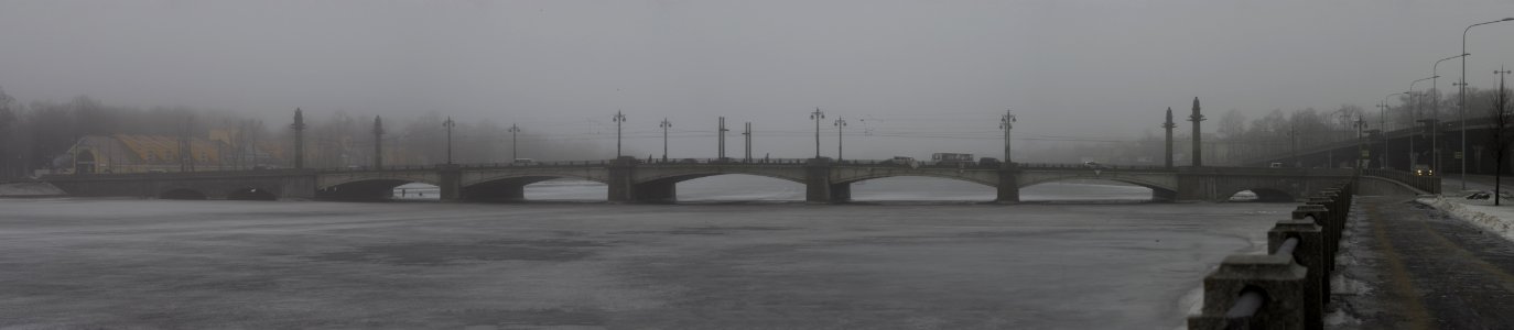 Foggy bridge 