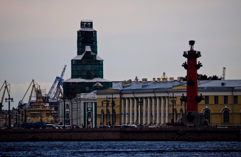 Ship, rostra and more 