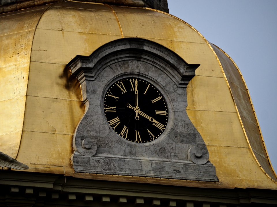 Golden watches 