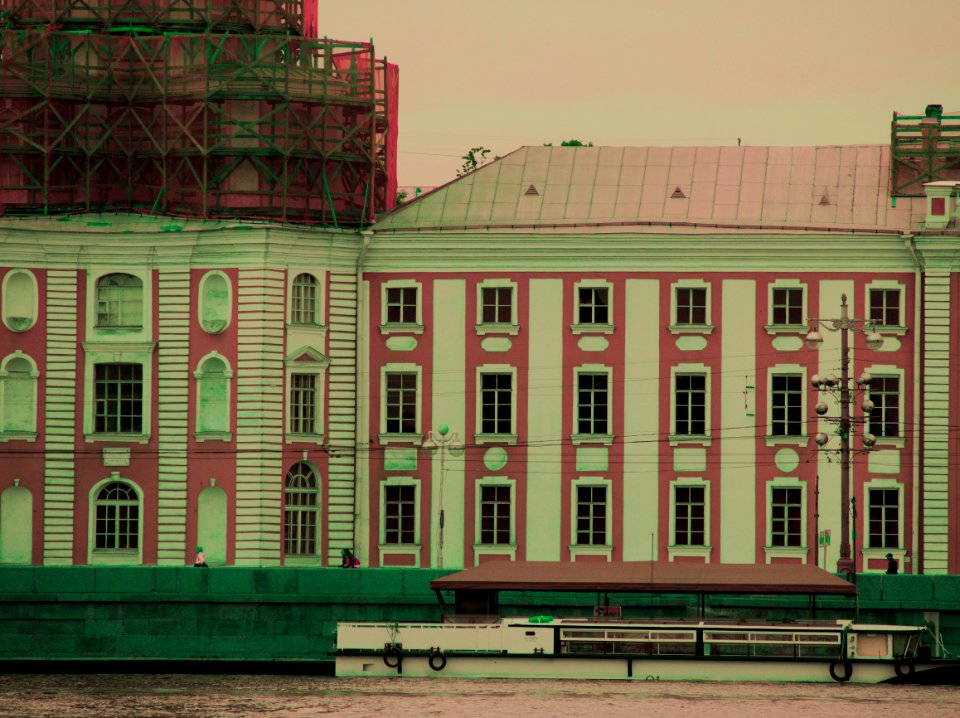 Зазеленело 