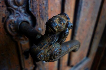 Cast iron the door mystery