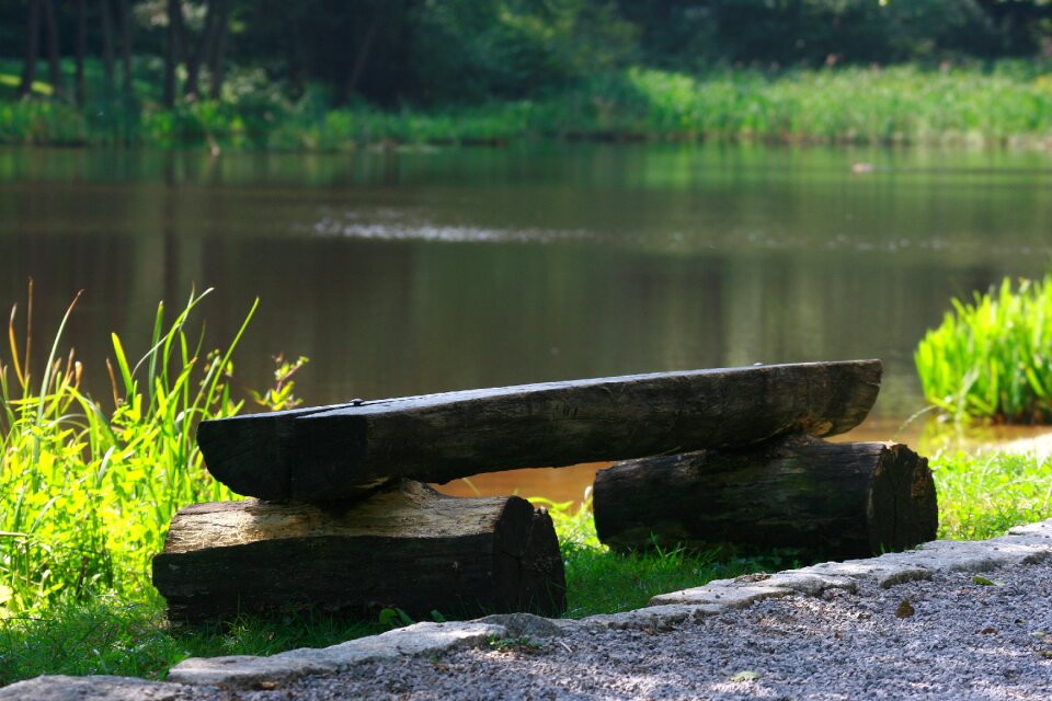 Rest bench water