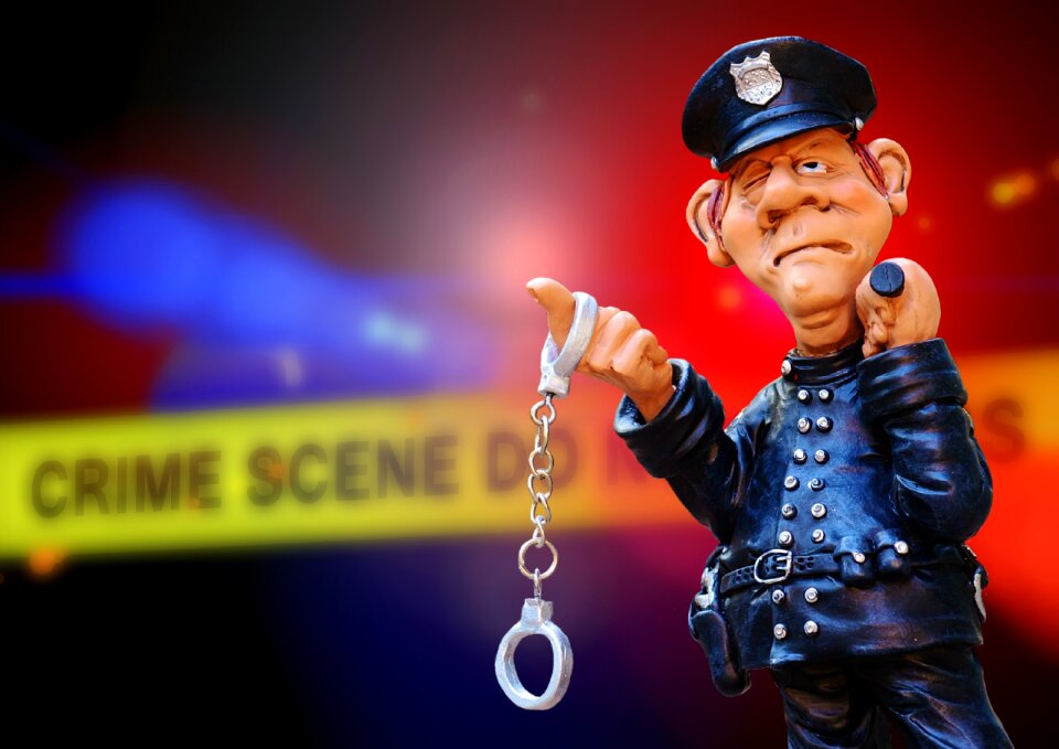 Discovery handcuffs arrest