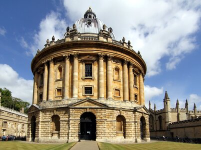 Building historically masonry