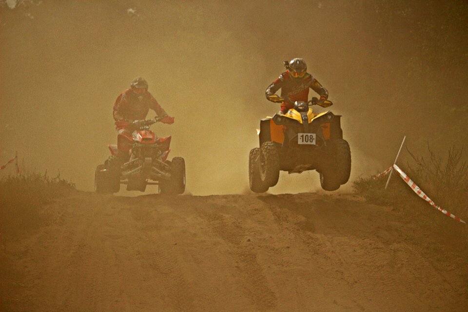 Cross quad race atv