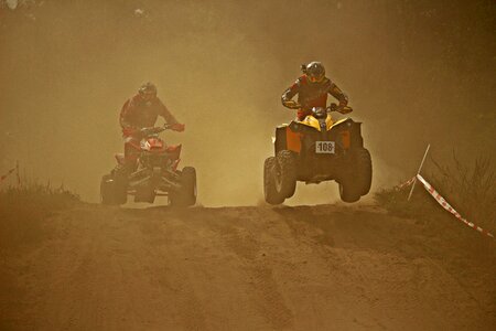 Cross quad race atv