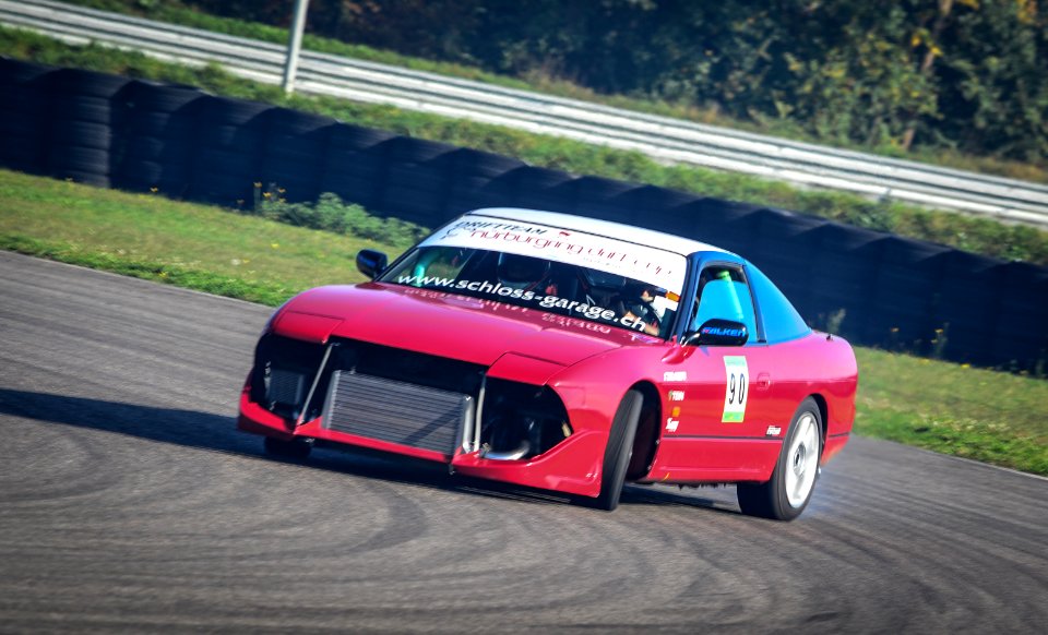red nissan 