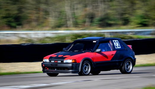 mazda 323 