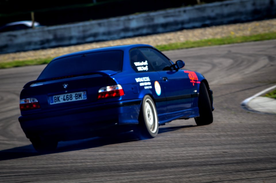 blue bmw 
