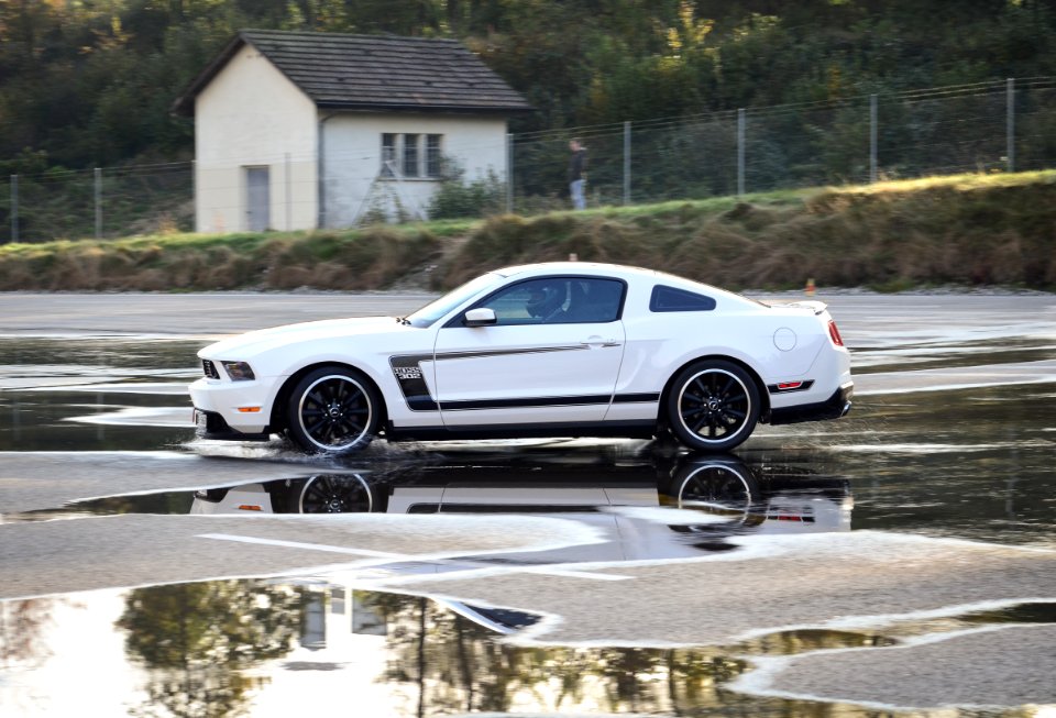 mustang boss 