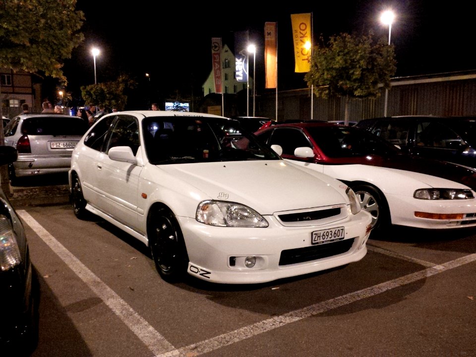 white civic 