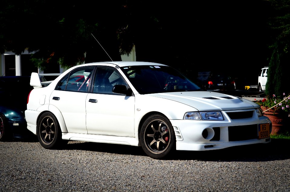 white evo 