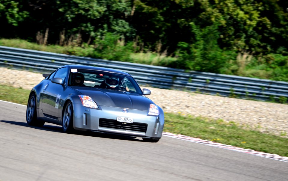 350Z silver 