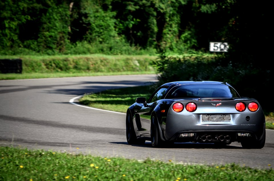 vette 