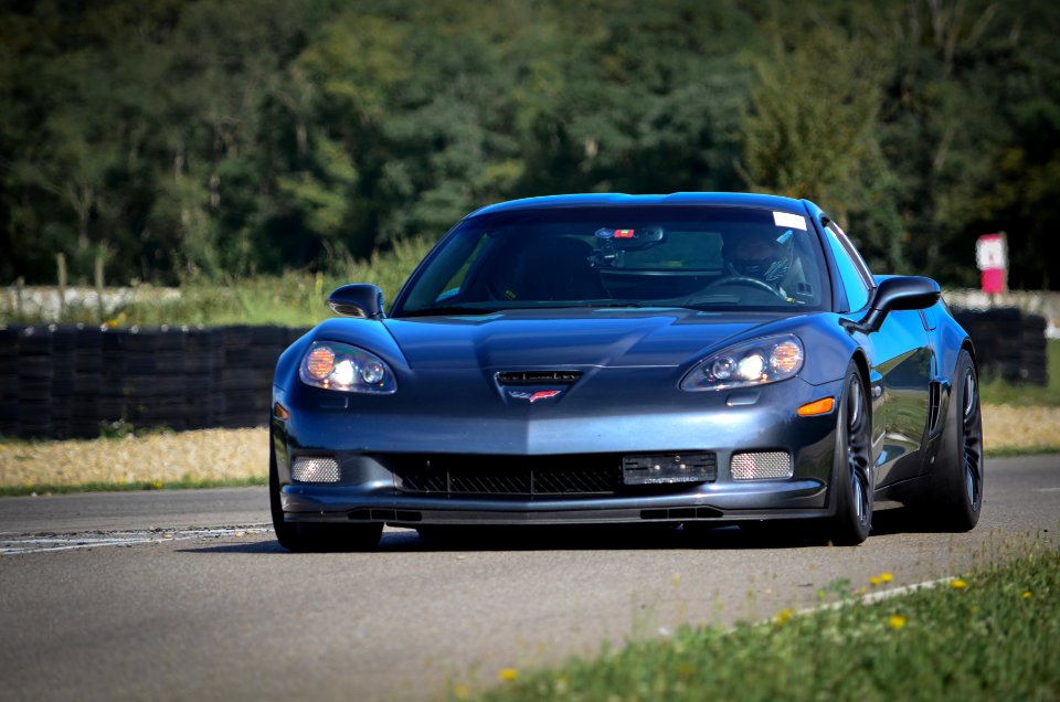 vette 