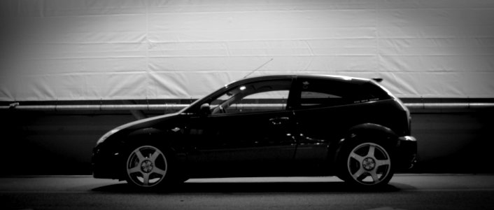 focus RS black and white 