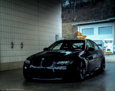serk`s M3 at the car wash (phone pic) 