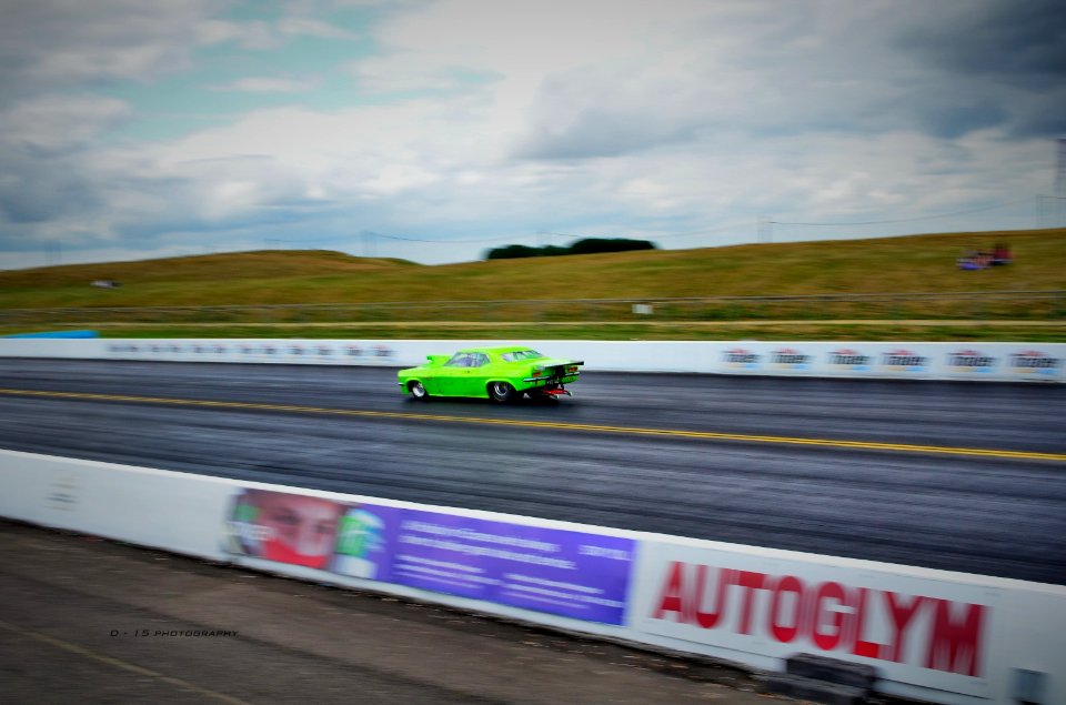 drag strip action 
