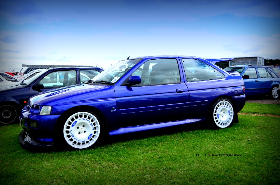 ford escort rs cosworth blue 