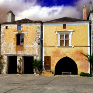 Monpazier, Dordogne, France photo