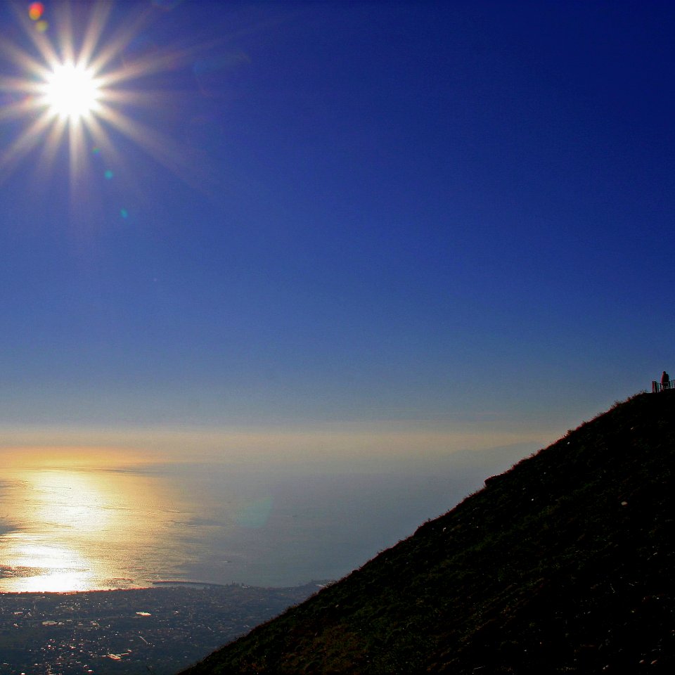 Vesuvio, Mare e Sole 