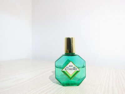 Green eye mint green