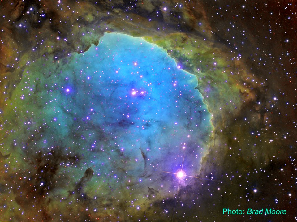 hubble00220 