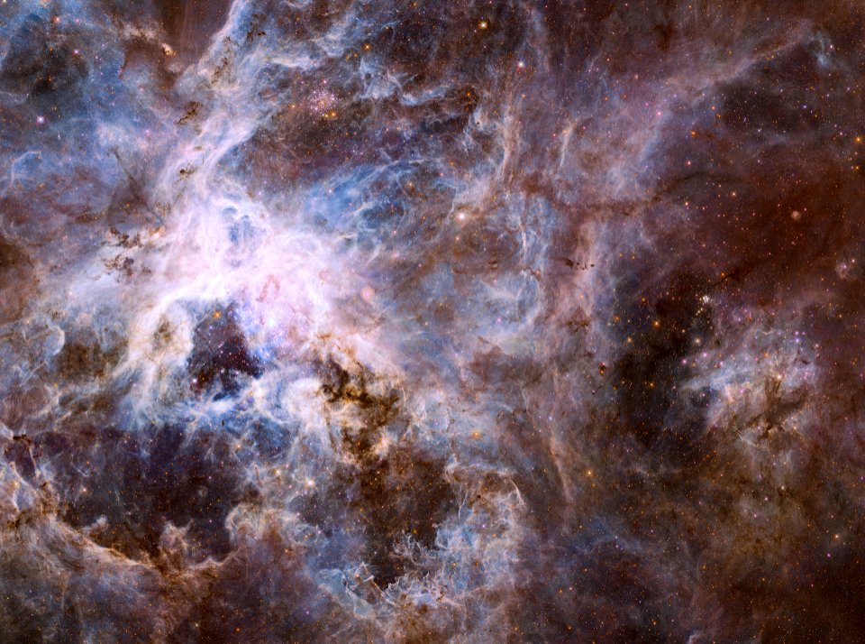 hubble00143 