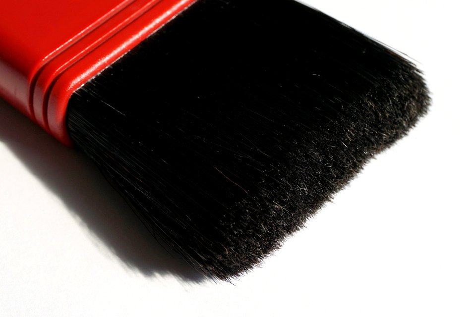 brush-1728084_1920 