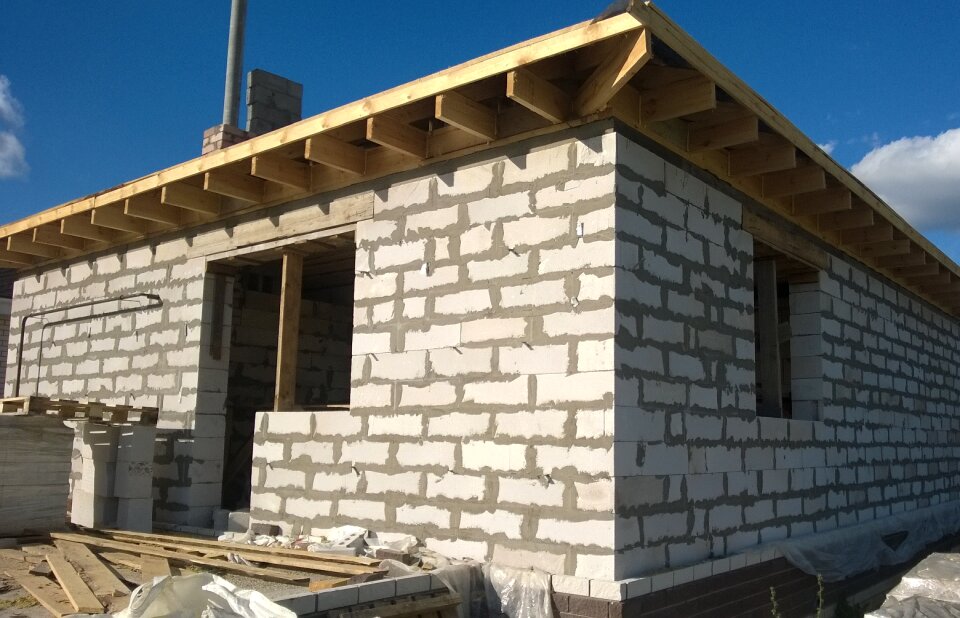 Building housing home construction