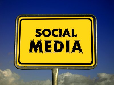 town-sign-1148028_1920 