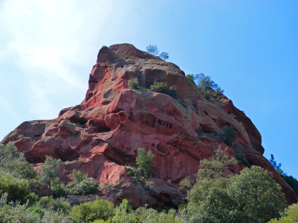 Red sandstone montsant priorat