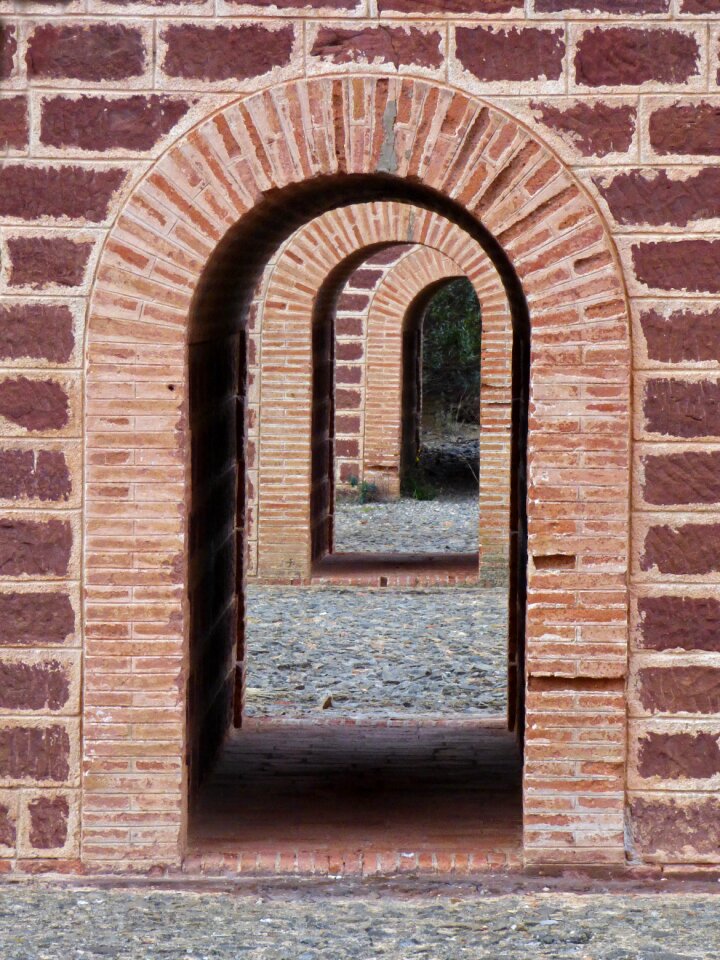 Perspective bridge bobeda