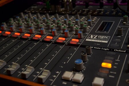 Sound recording studio mixer