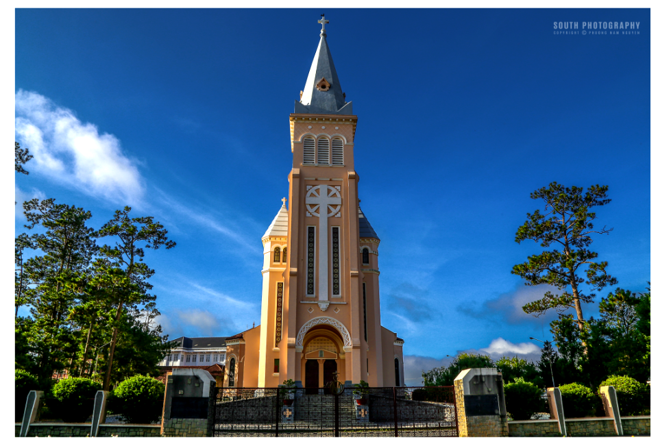 Con Ga church 